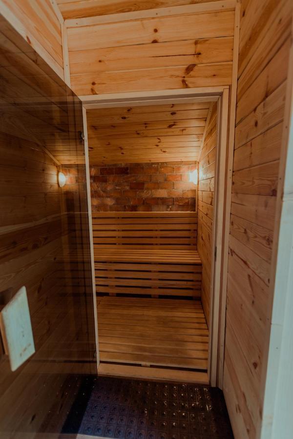 Conacul Drahneilor Otel Ruscova Dış mekan fotoğraf