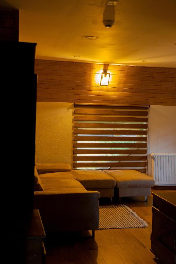 Conacul Drahneilor Otel Ruscova Dış mekan fotoğraf